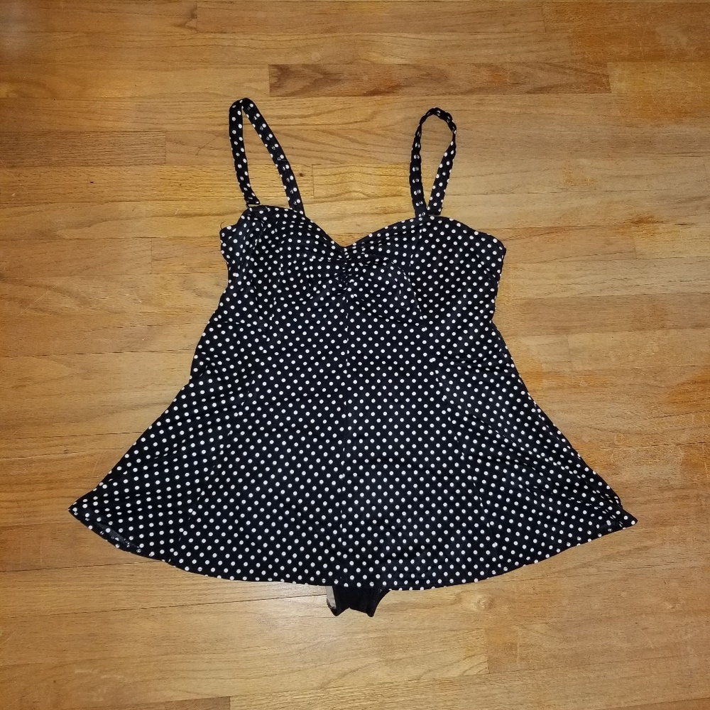 Black and White pokadot SLIMsuit 18w
